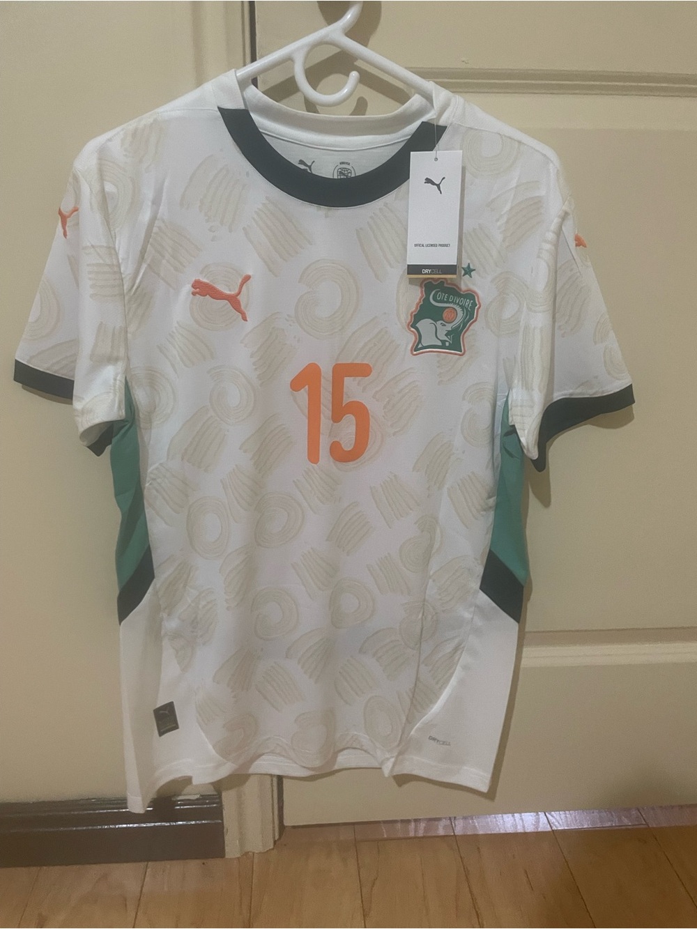 Puma Men's Ivory Ivory/Green National Team Football Jersey - Amad #15